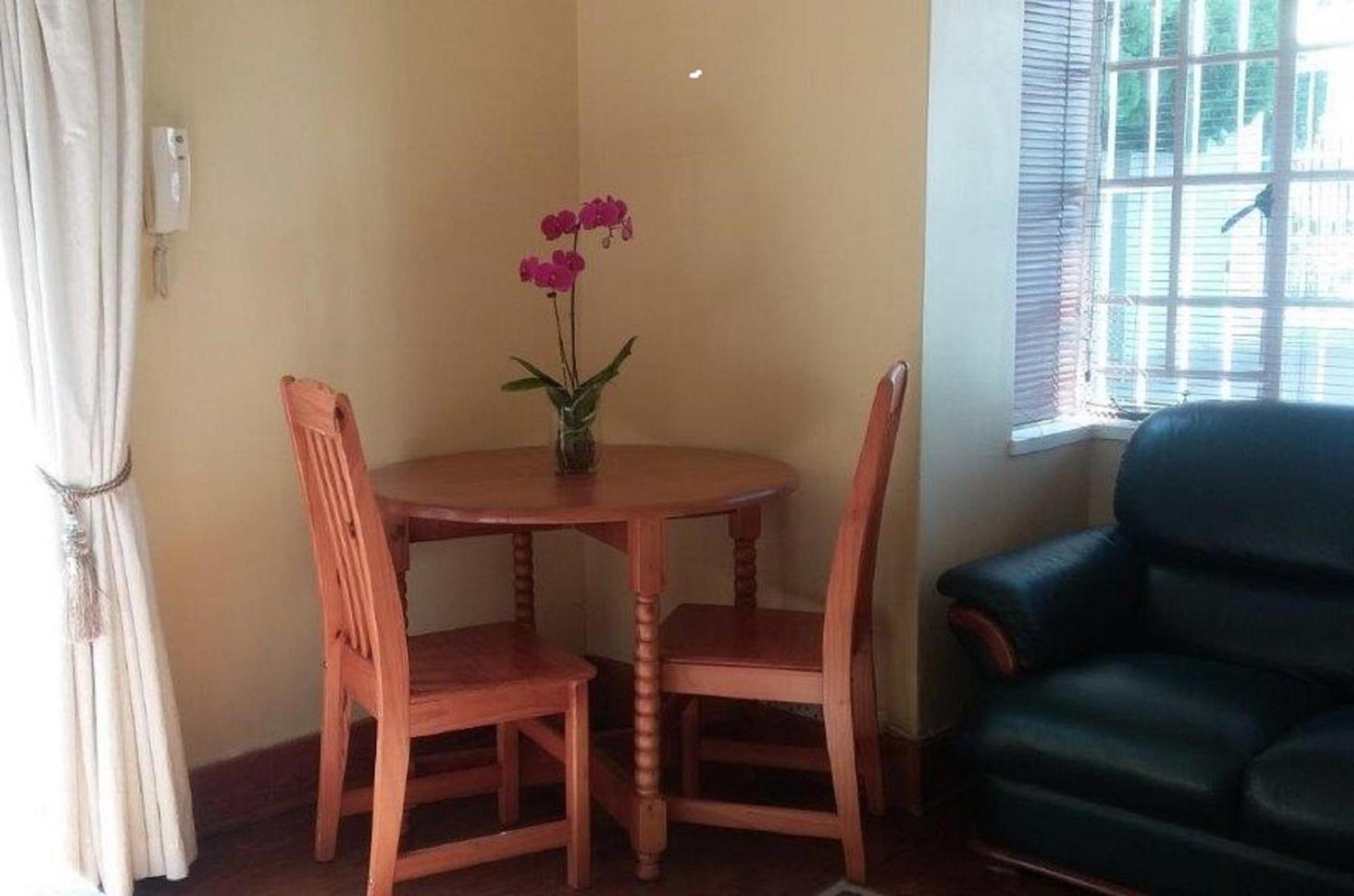Margaret'S Place Γιοχάνεσμπουργκ Δωμάτιο φωτογραφία